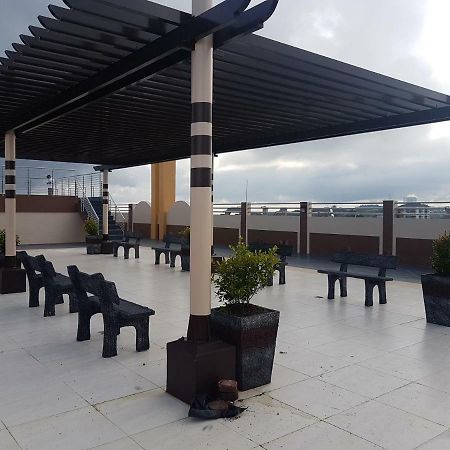 Eam Lake View @ Tagaytay Prime Residences 따가이따이 외부 사진