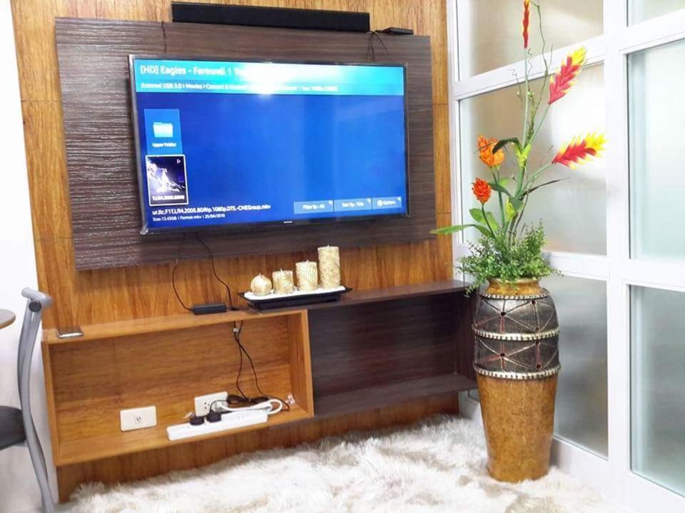 Eam Lake View @ Tagaytay Prime Residences 따가이따이 외부 사진